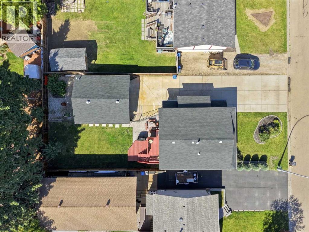 Listing photo – 16 Willow Street, Sylvan Lake