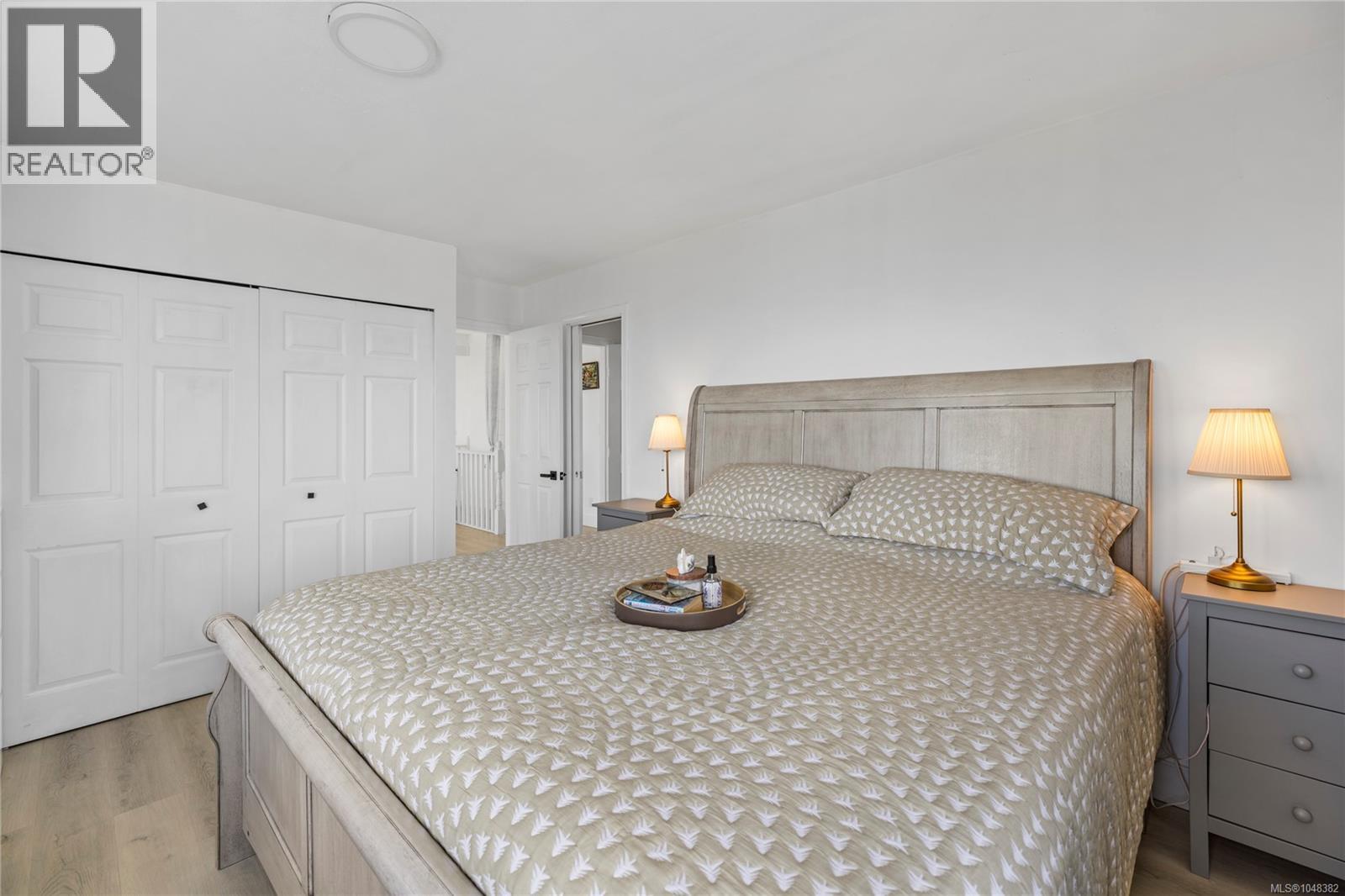 4975 Laguna Way - Image 20