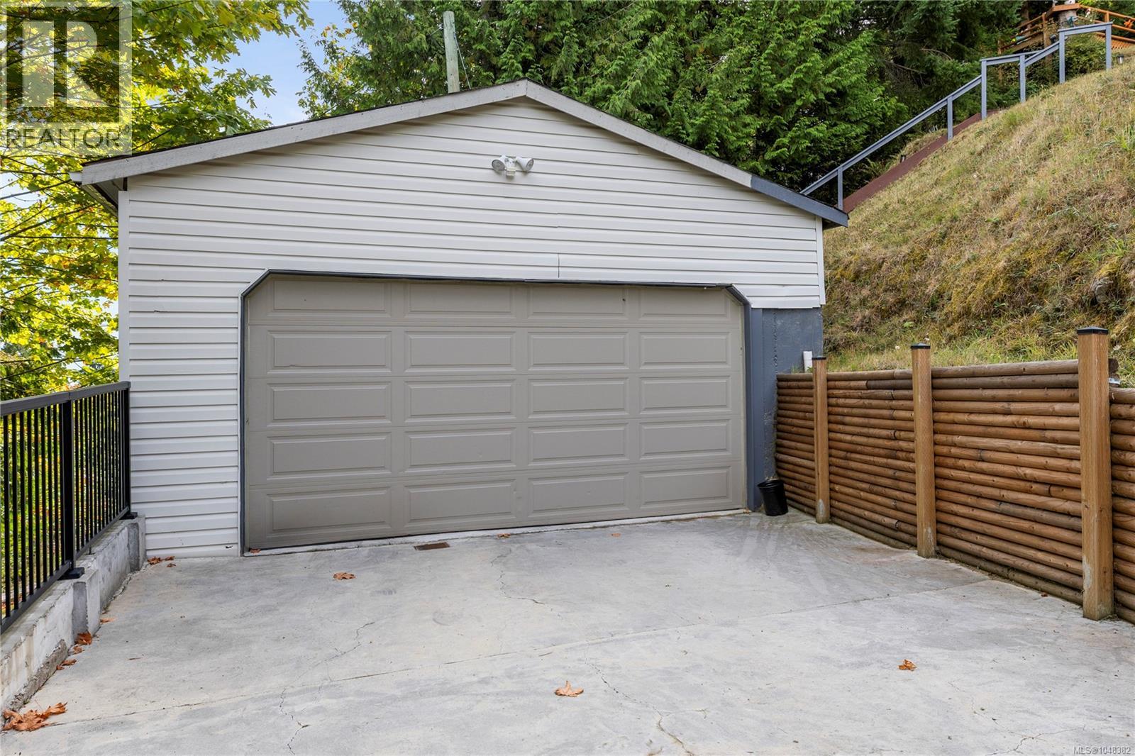 4975 Laguna Way - 57