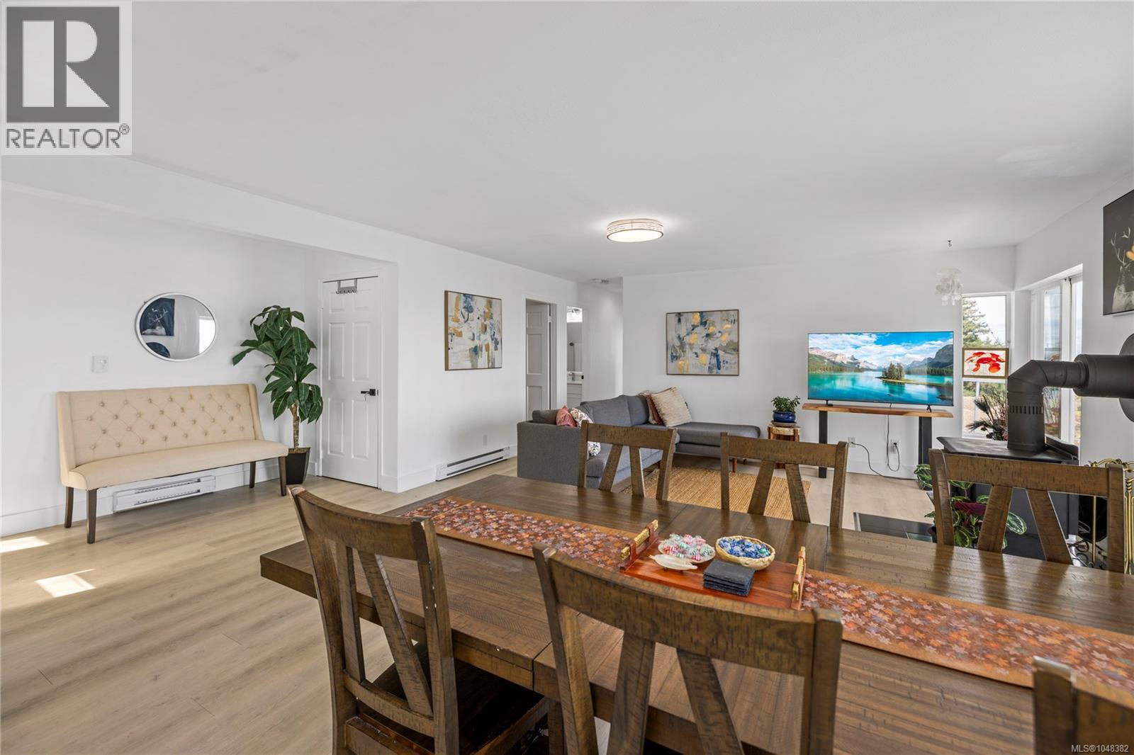 4975 Laguna Way - 17