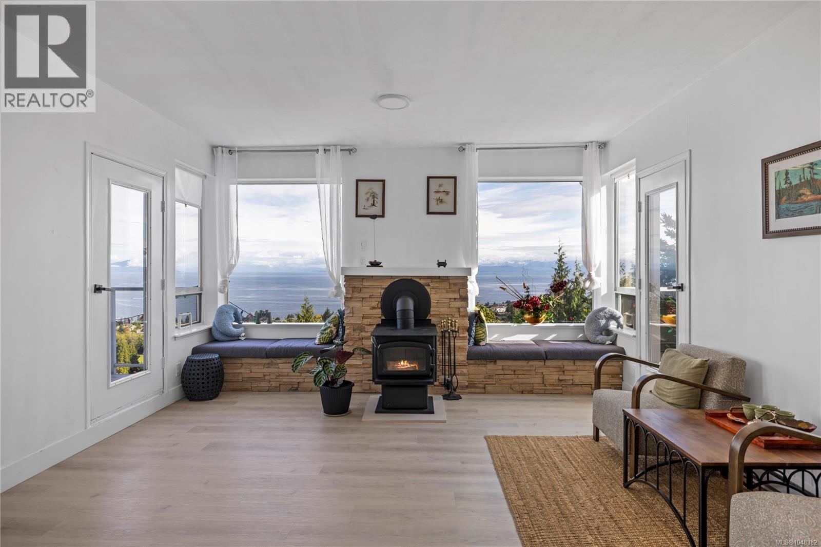 4975 Laguna Way - 37