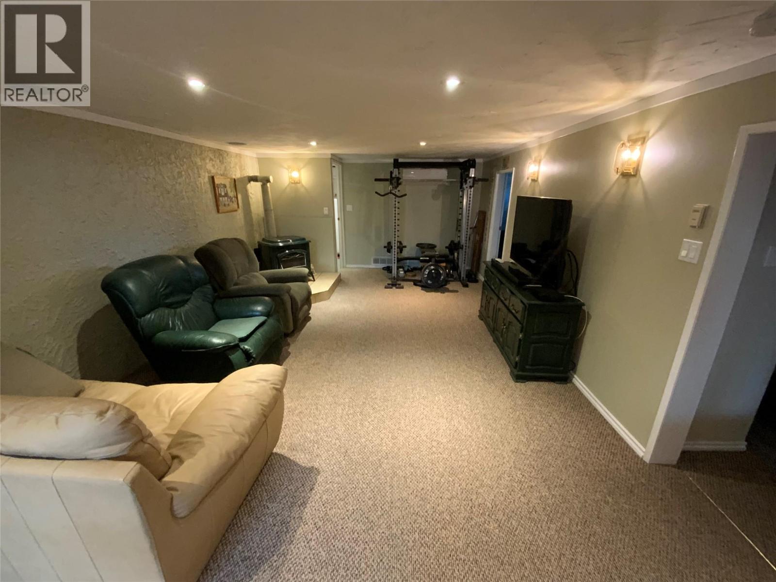 142 Secrest Place, Penticton