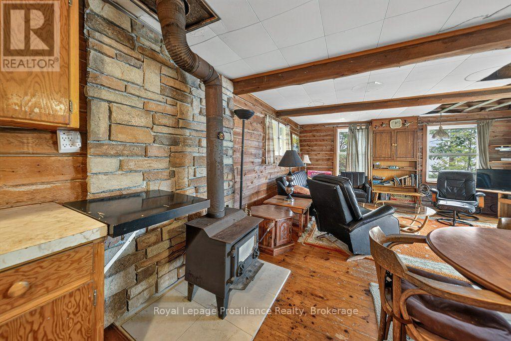 125 MAZINAW LAKE BOAT ACCESS - 13