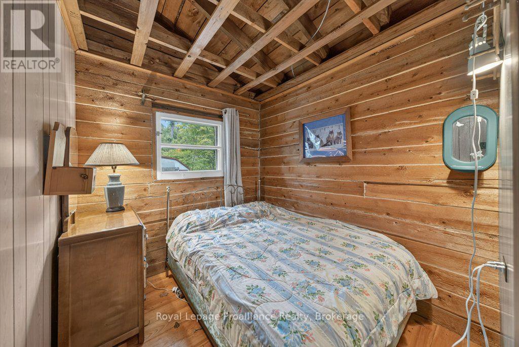 125 MAZINAW LAKE BOAT ACCESS - Image 28