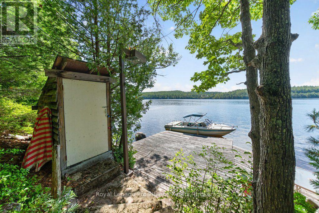 125 MAZINAW LAKE BOAT ACCESS - Image 37
