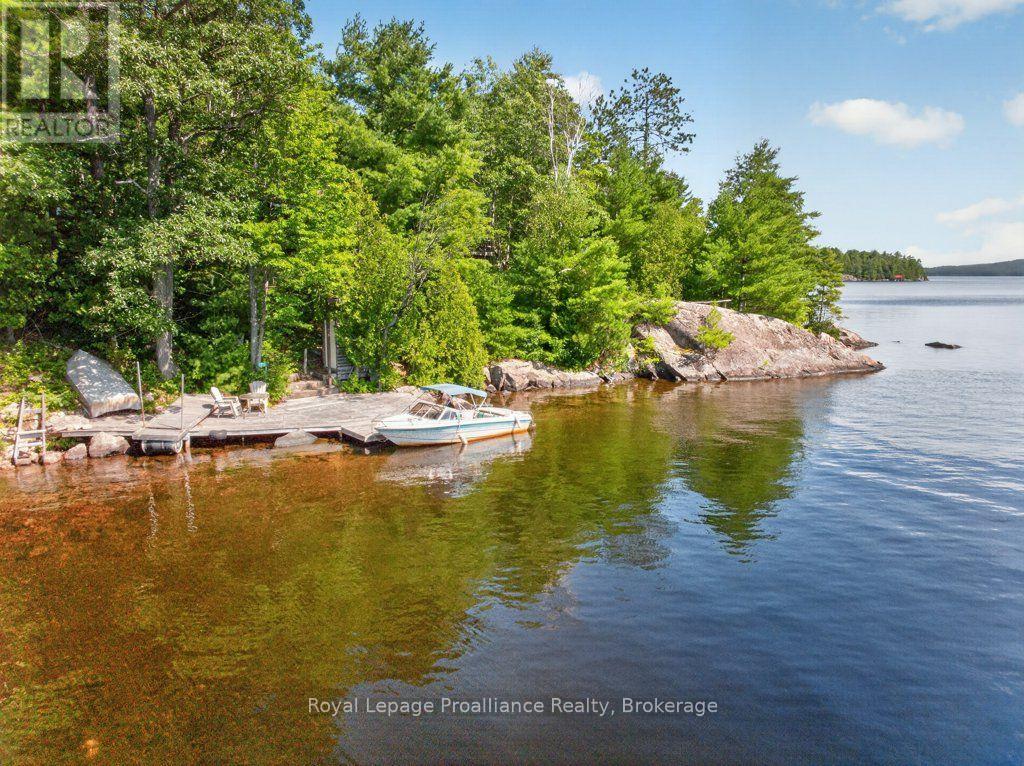 125 MAZINAW LAKE BOAT ACCESS - 43