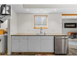 160 Carey, Canmore, AB T1W2R4 Photo 36