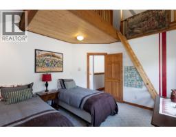 9503 Emerald Drive, Whistler, BC V8E0G5 Photo 25