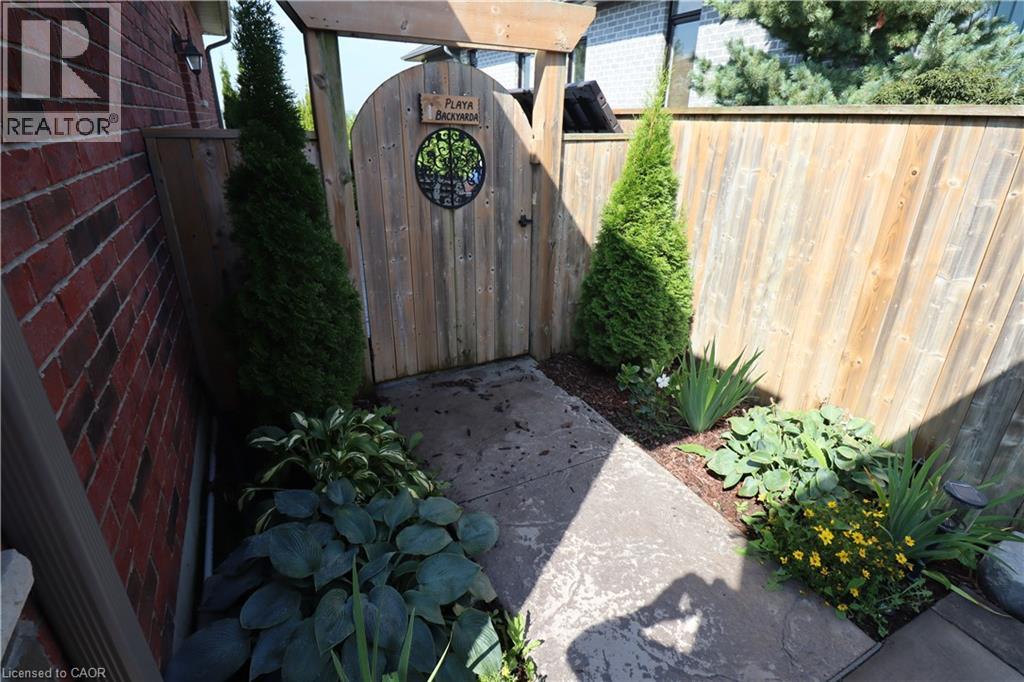 42 GRAYDON Drive - Image 38