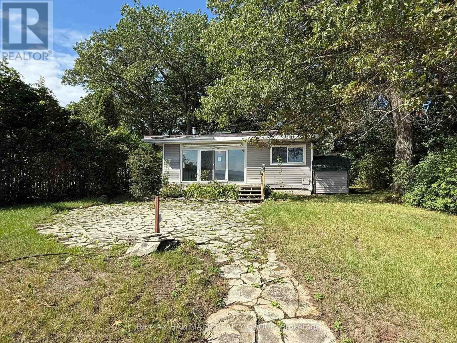488 BAYVIEW DRIVE - 19