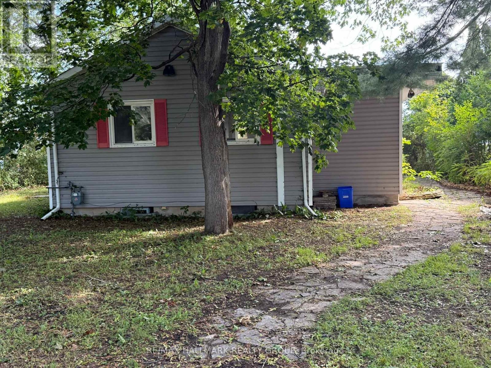 488 BAYVIEW DRIVE - 20