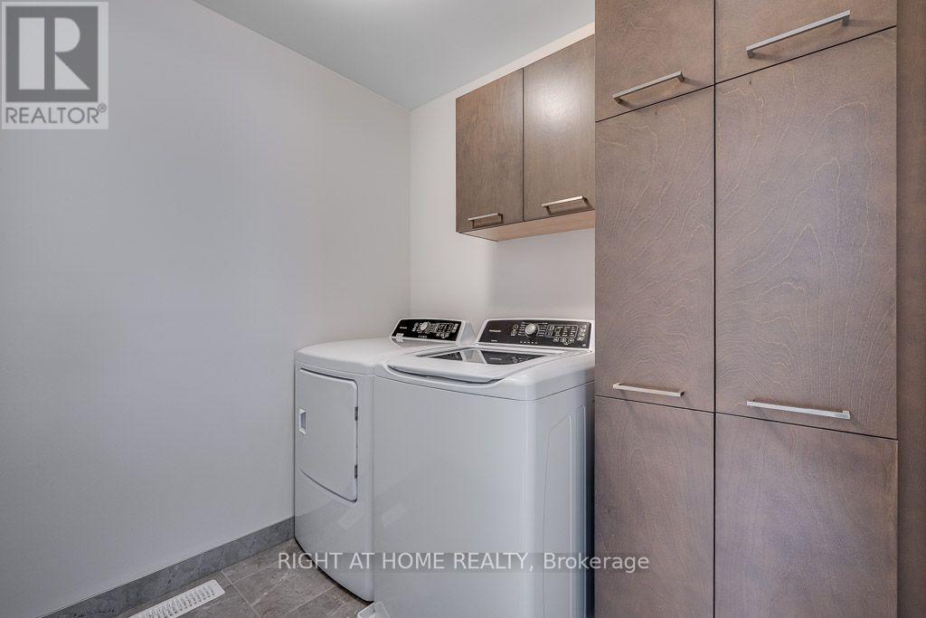 1030 EIDER STREET - Image 26