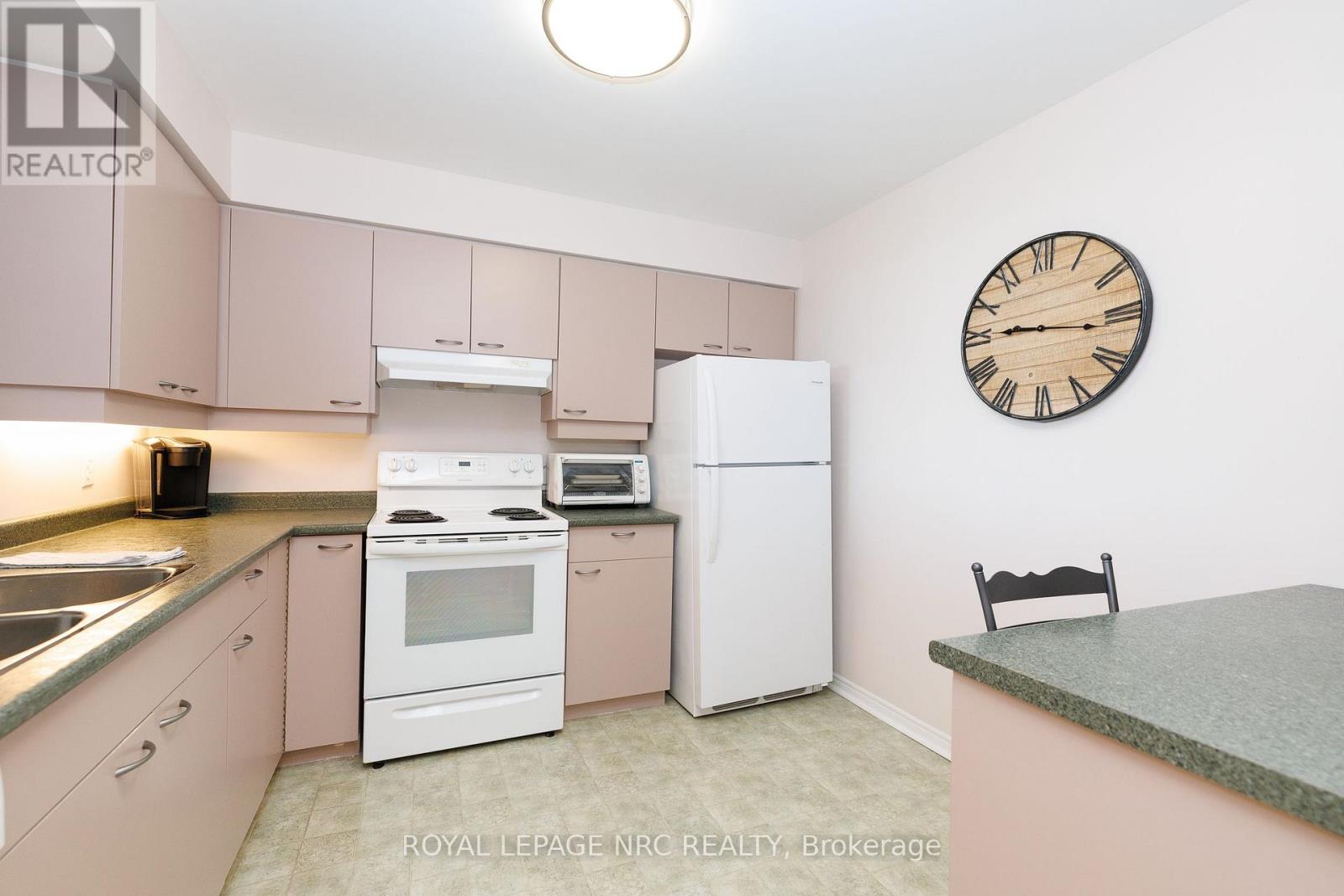 ##606 5100 DORCHESTER ROAD - 10