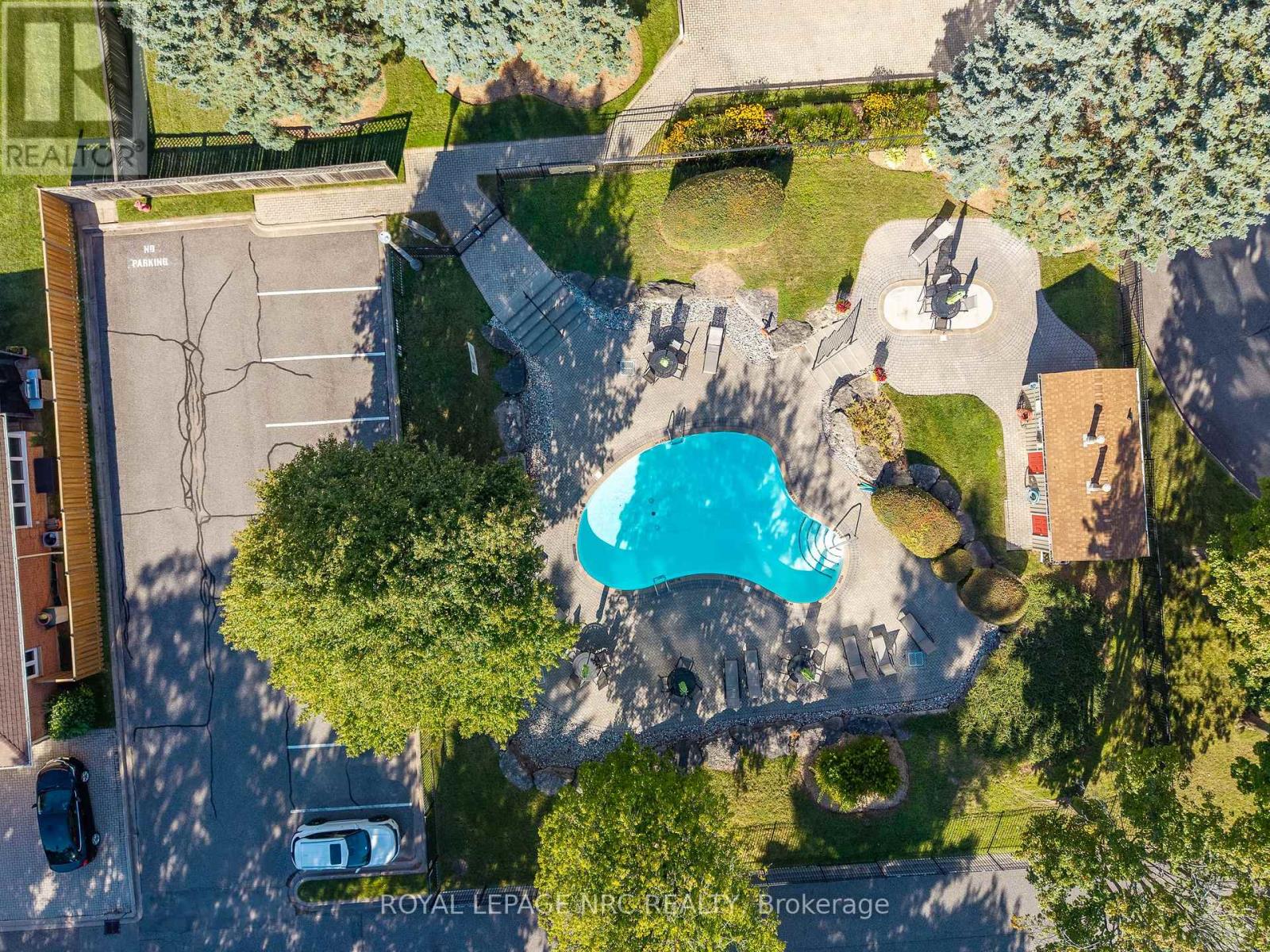##606 5100 DORCHESTER ROAD - 22