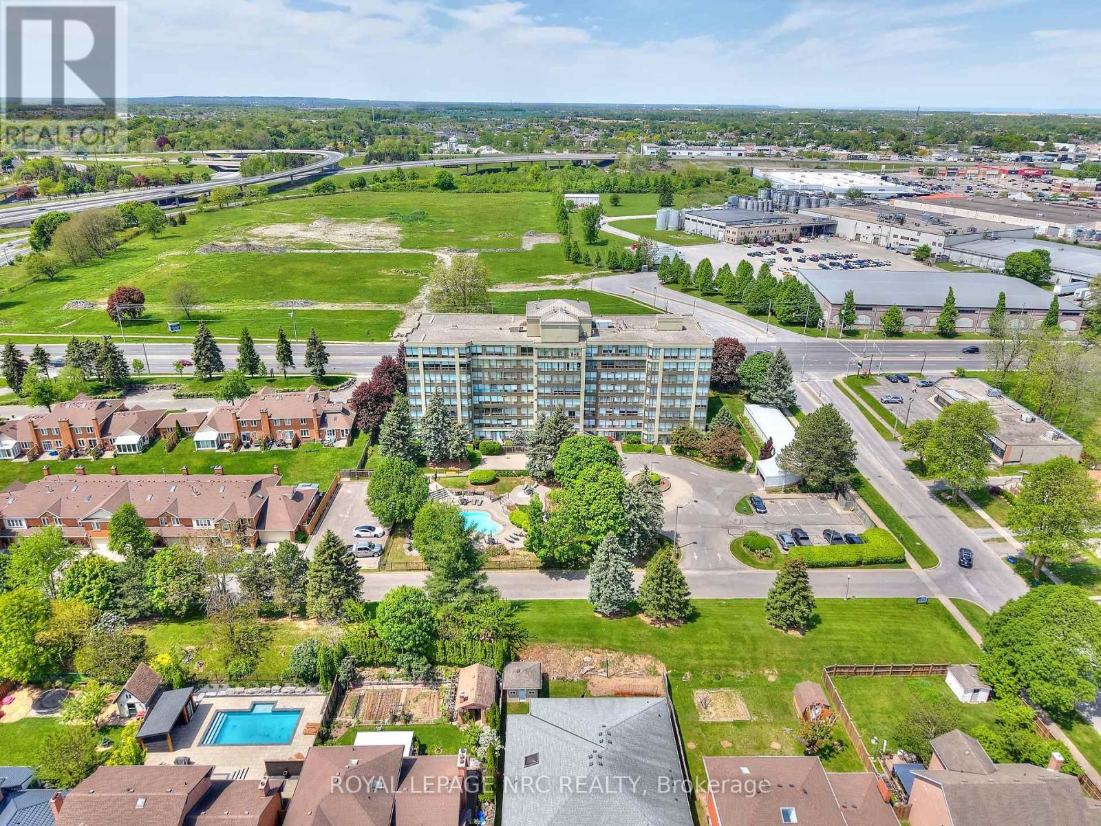 ##606 5100 DORCHESTER ROAD - 30