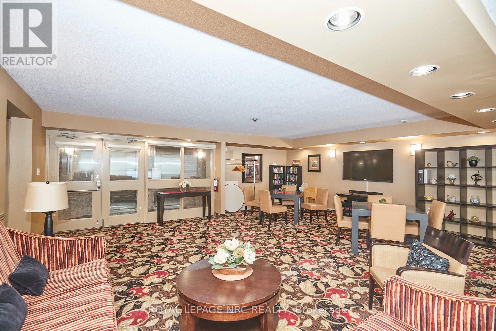 ##606 5100 DORCHESTER ROAD - 37