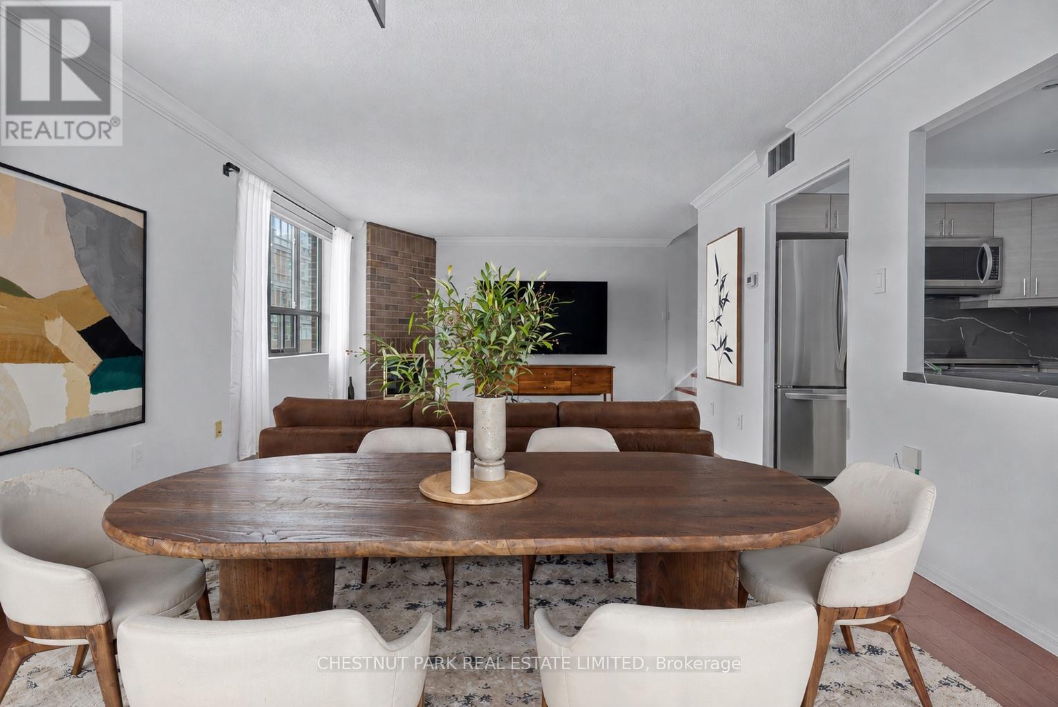 #604 19 DUNDONALD STREET - 6