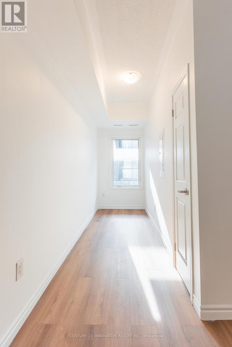 #511 2791 EGLINTON AVENUE E - 18