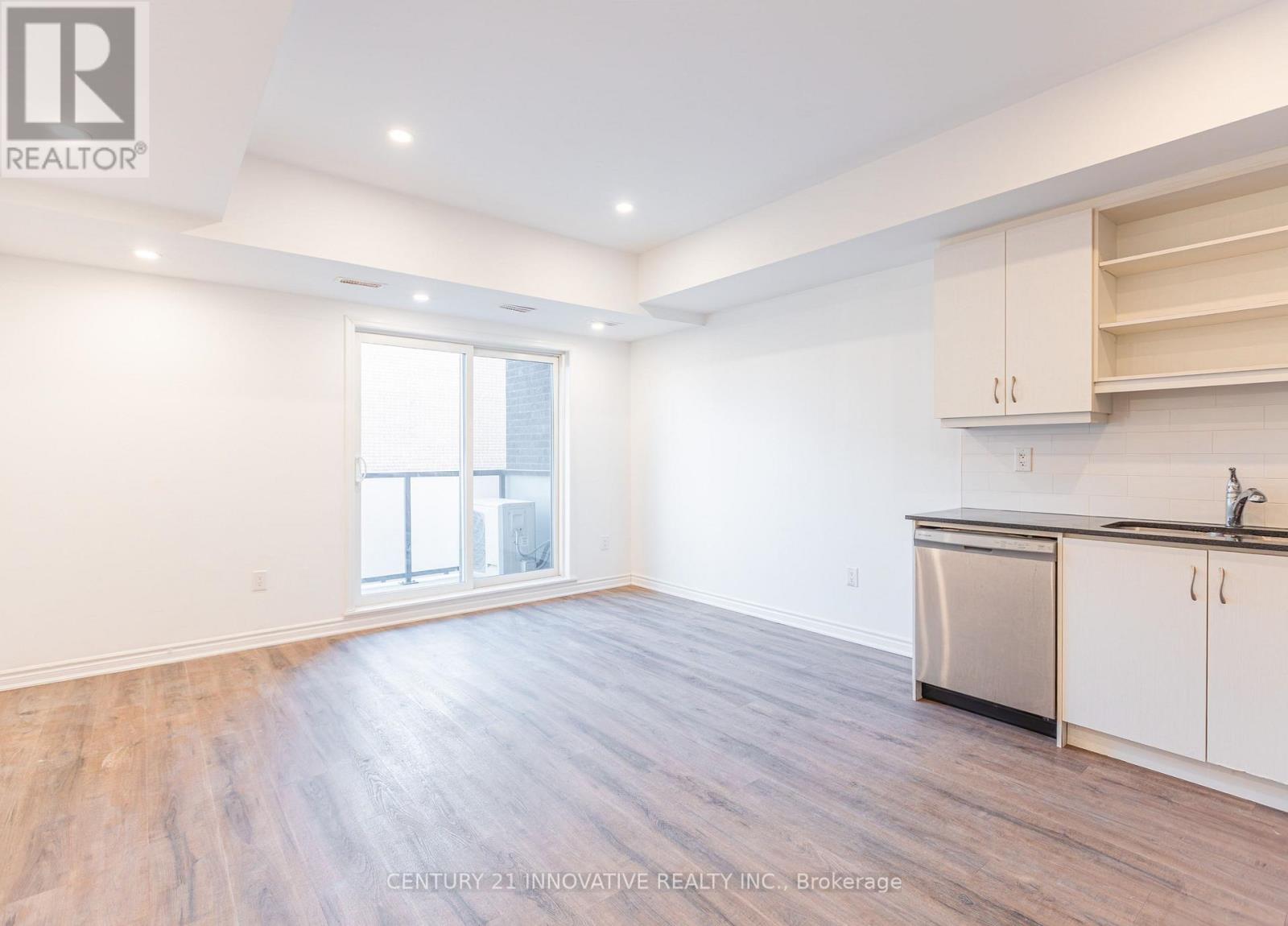 #511 2791 EGLINTON AVENUE E - 9