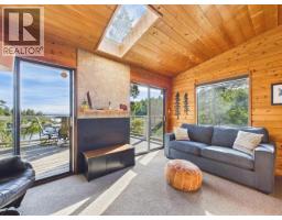 9951 Finn Bay Rd, Powell River, BC V0N2G0 Photo 26