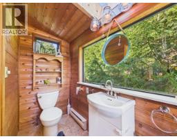 9951 Finn Bay Rd, Powell River, BC V0N2G0 Photo 36