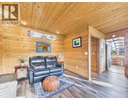 9951 Finn Bay Rd, Powell River, BC V0N2G0 Photo 45
