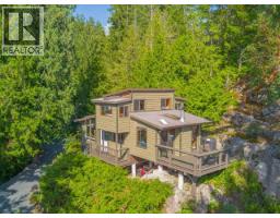 9951 Finn Bay Rd, Powell River, BC V0N2G0 Photo 17
