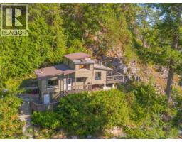 9951 Finn Bay Rd, Powell River, BC V0N2G0 Photo 16
