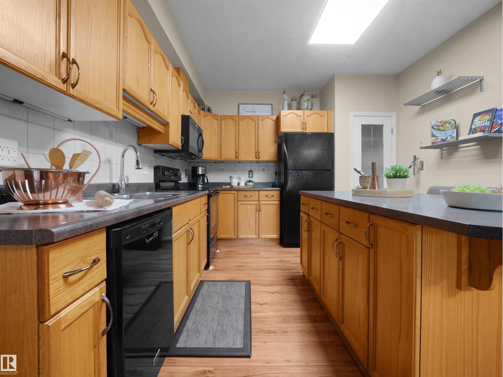 #206 12111 51 AV NW - Image 12