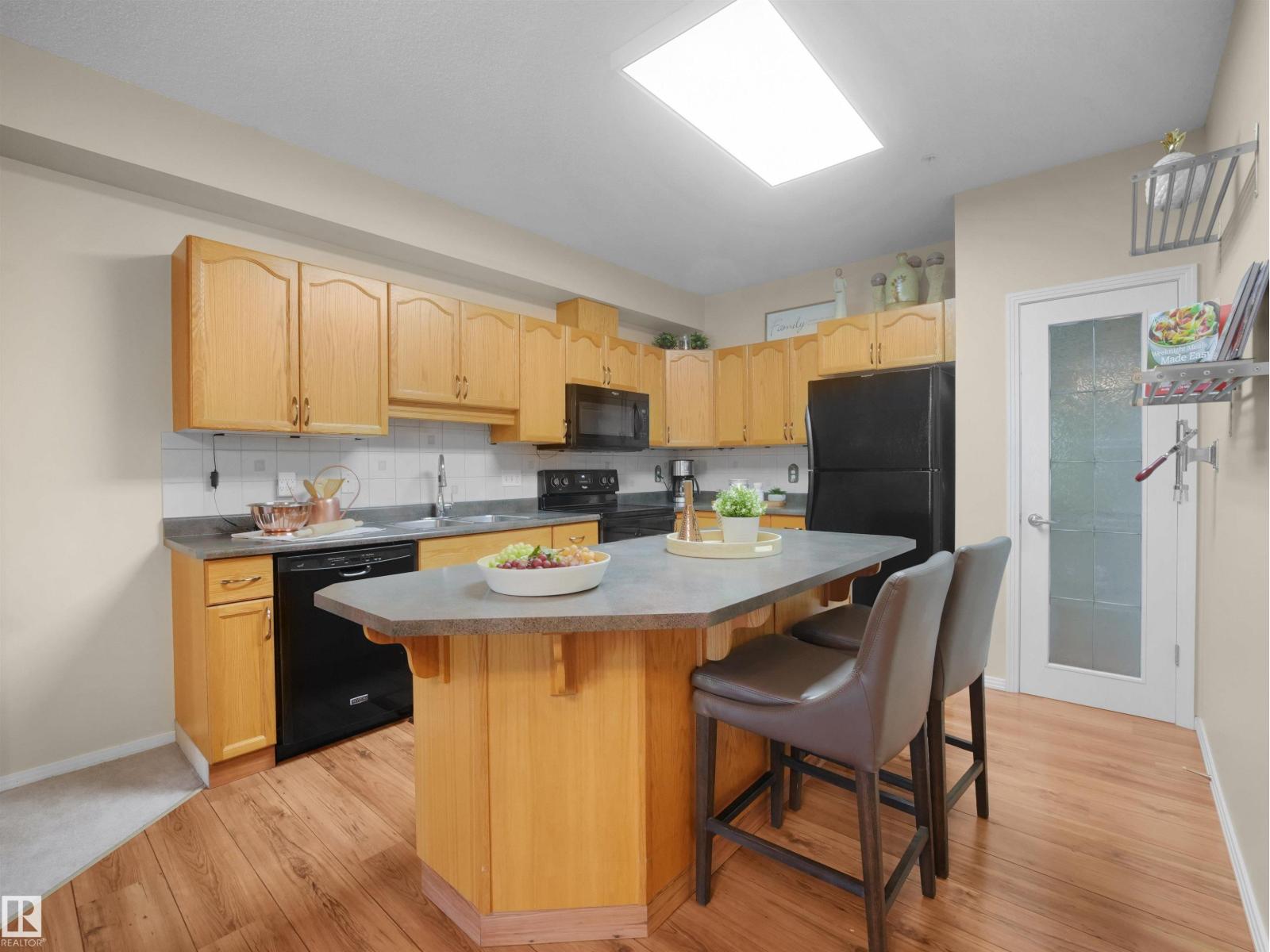 #206 12111 51 AV NW - Image 13