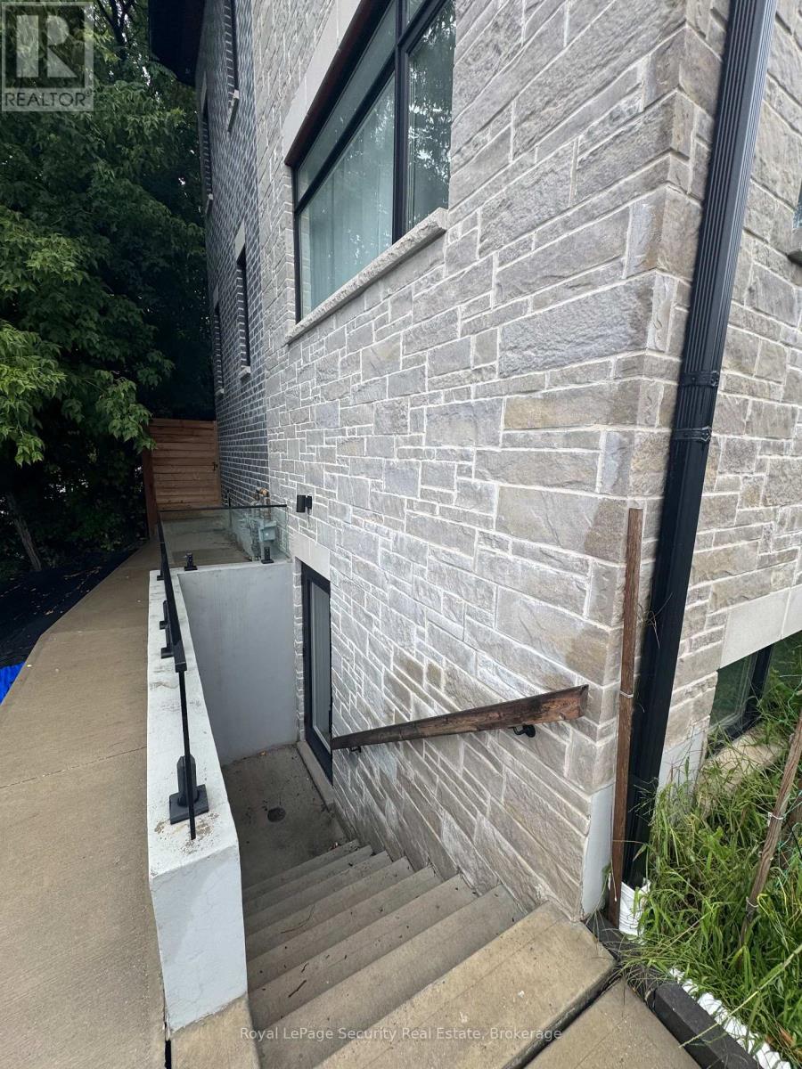 Photo of 196 Strathnairn Avenue
