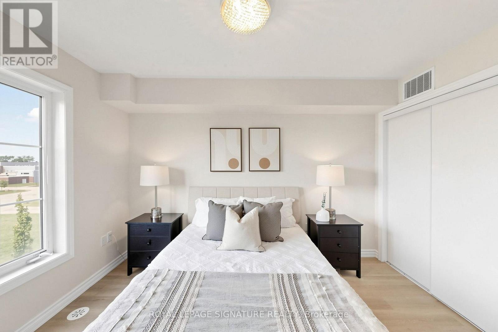 #11 2441 GREENWICH DRIVE - 14