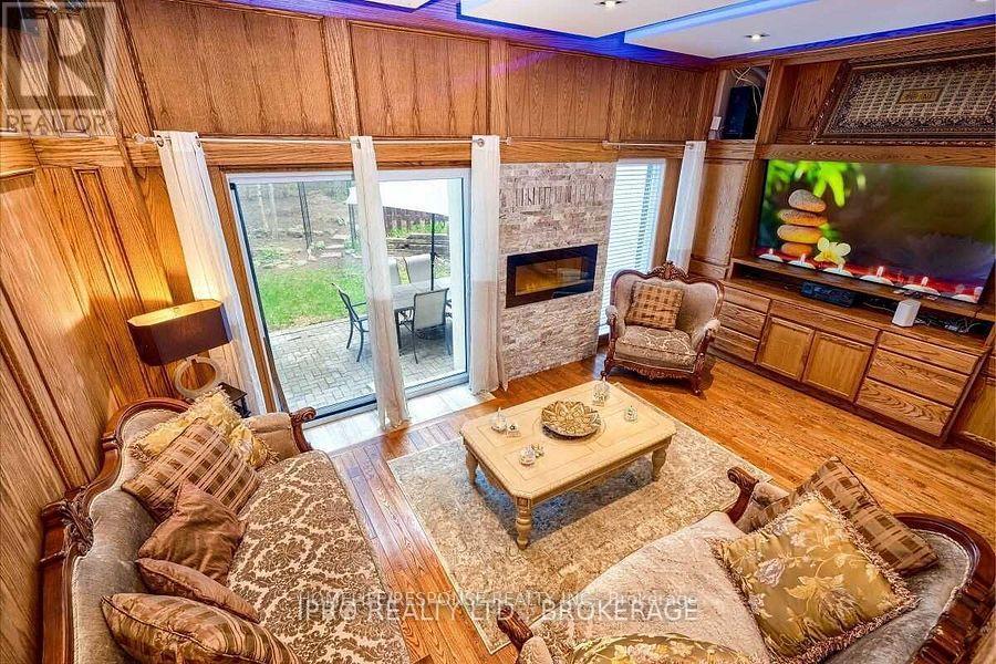 #46 6679 SHELTER BAY ROAD - 12