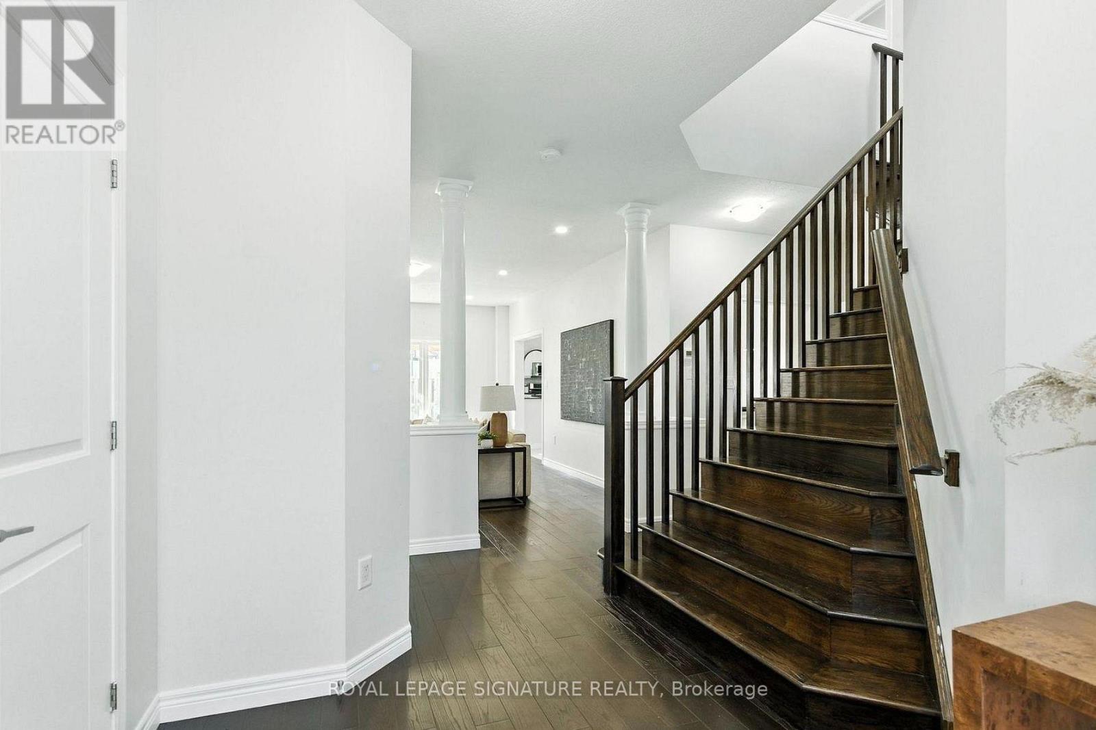 151 Royal Winter Drive, Hamilton (Binbrook), Ontario, L0R1C0, Hamilton (Binbrook), Ontario — photo 4 of 5