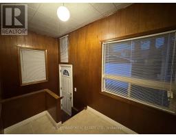 327 Springdale Boulevard, Toronto, ON M4C2A3 Photo 12
