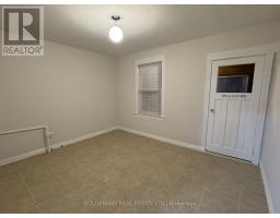 327 Springdale Boulevard, Toronto, ON M4C2A3 Photo 10