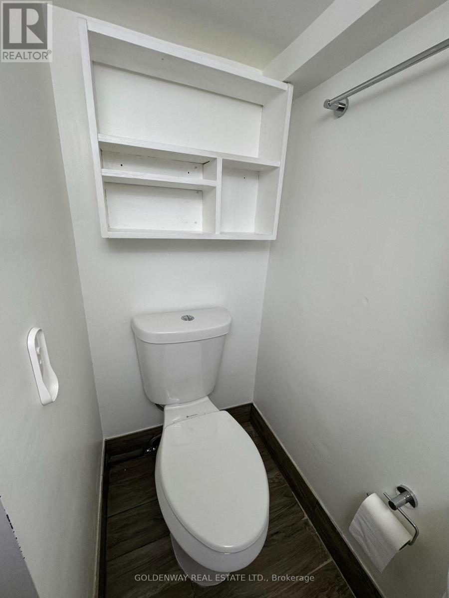 327 SPRINGDALE BOULEVARD - 23