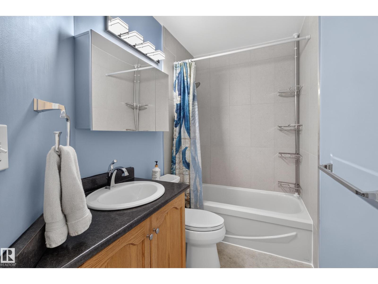 19 CATALINA DR - 46