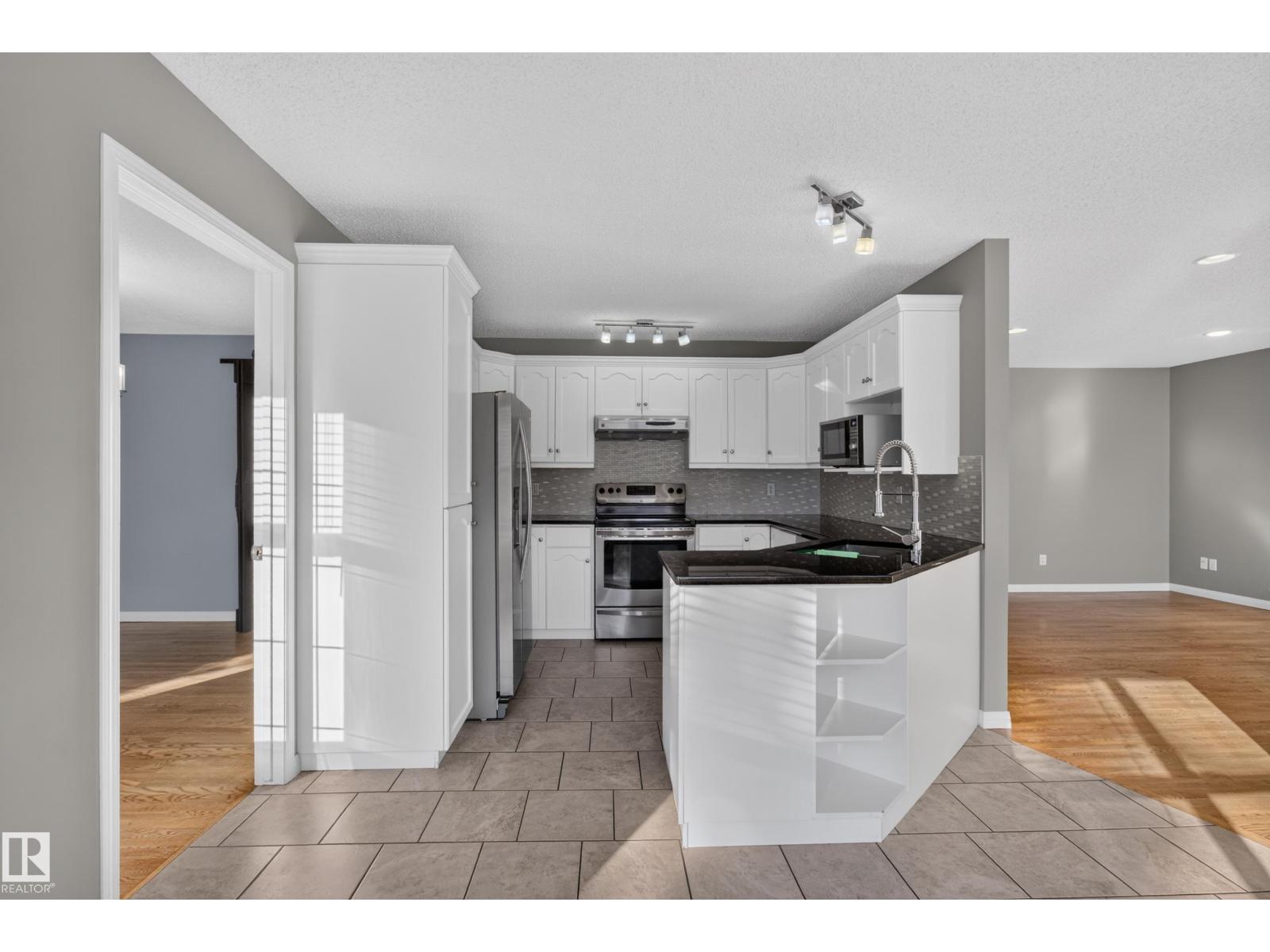 19 CATALINA DR - 20
