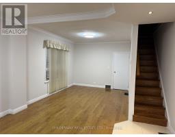 Primary Bedroom - 327 Springdale Boulevard, Toronto, ON M4C2A3 Photo 6