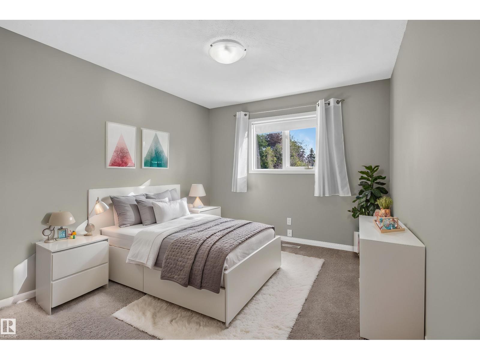 19 CATALINA DR - 43
