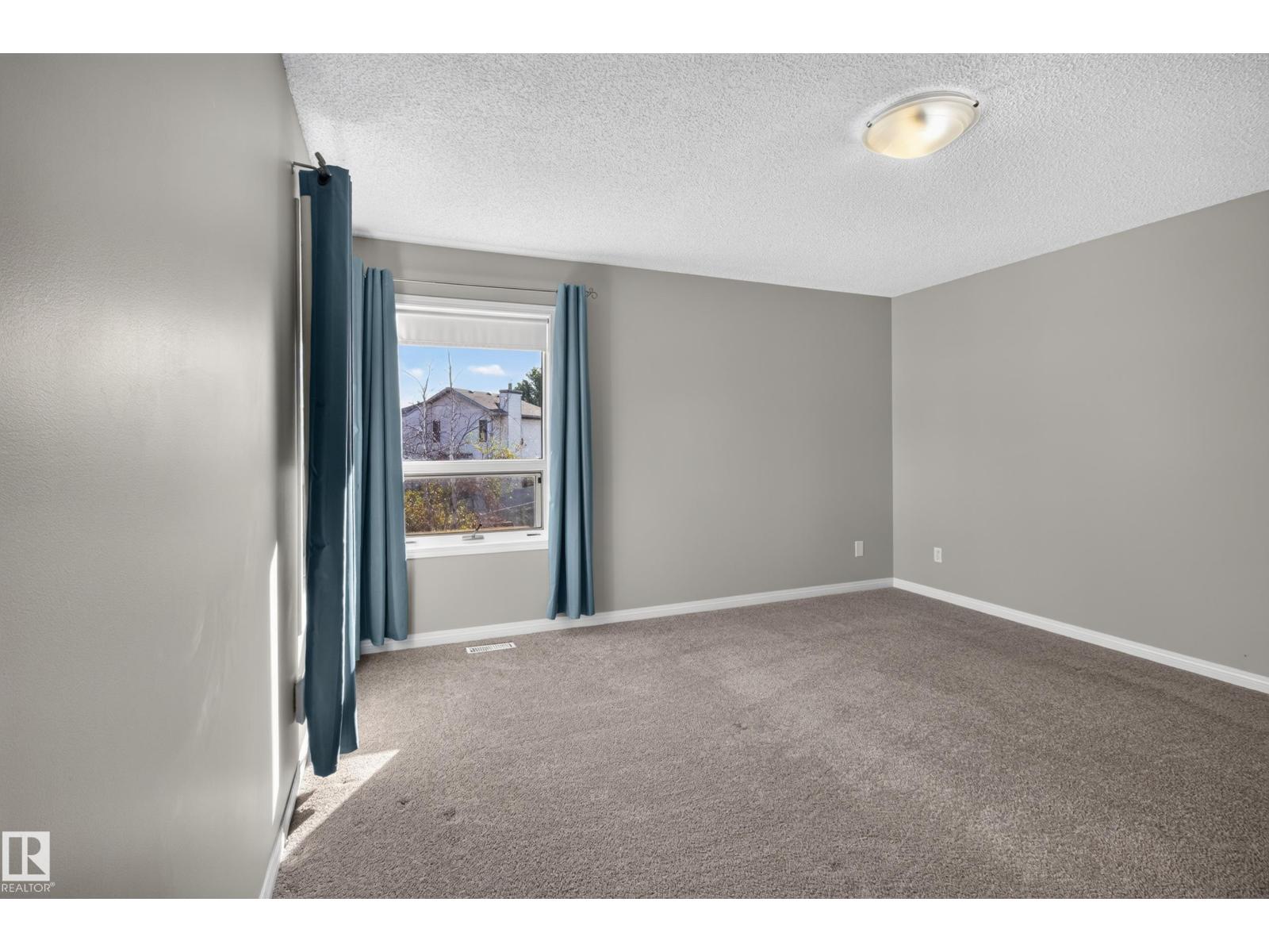 19 CATALINA DR - 36