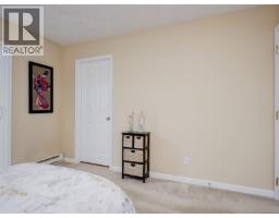 9907 Galaran Rd, Sidney, BC V8L4G5 Photo 11