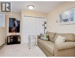 9907 Galaran Rd, Sidney, BC V8L4G5 Photo 14