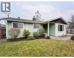 9907 Galaran Rd, Sidney, BC V8L4G5 Photo 21