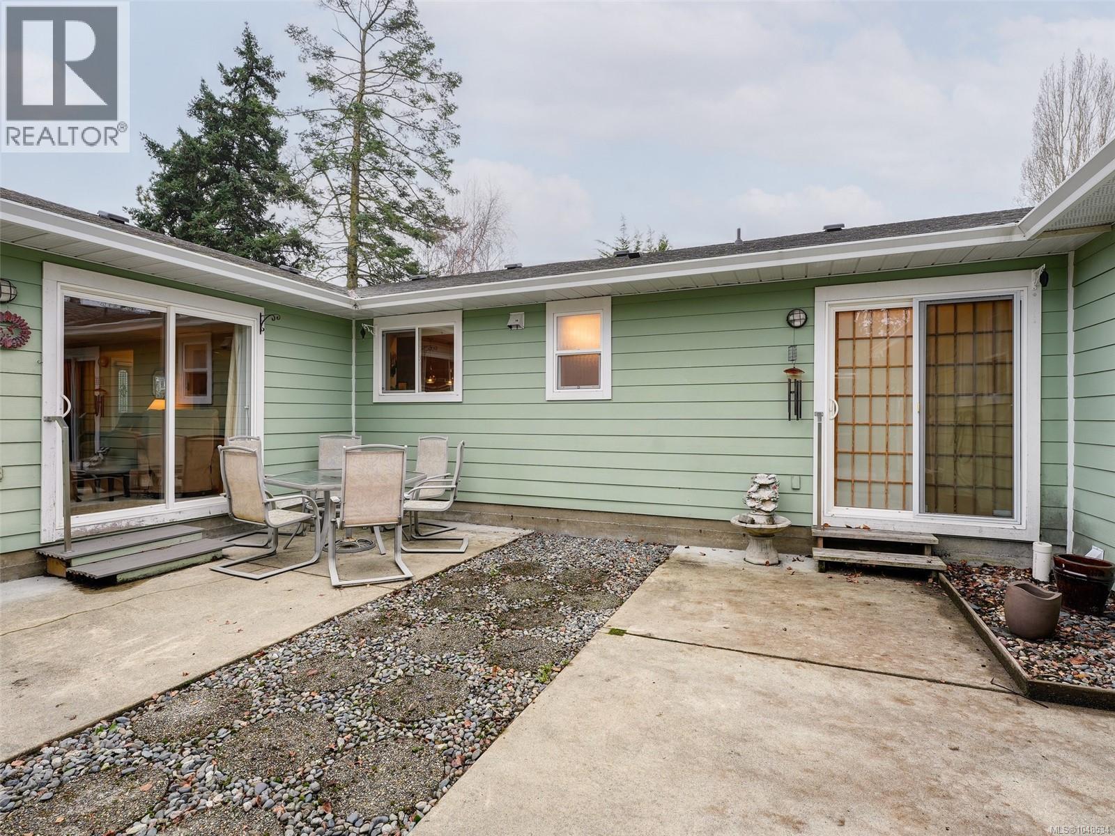 2087 James White Blvd, Sidney