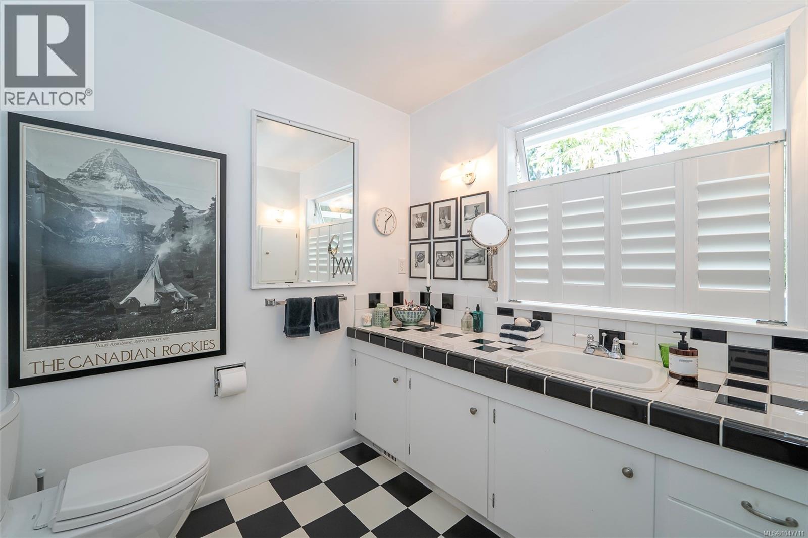  129 Sunset Drive, Salt Spring