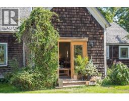 2433 First Avenue, Rossland, BC V0G1Y0 Photo 45