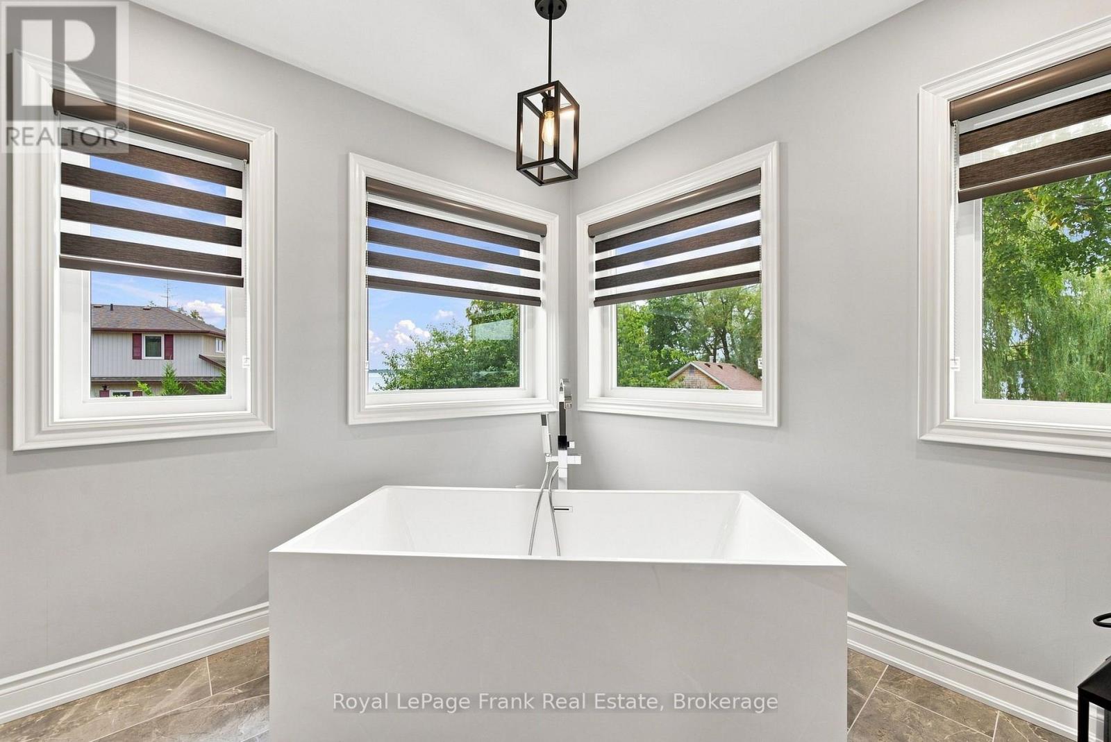 526 VIEW LAKE ROAD - Image 32