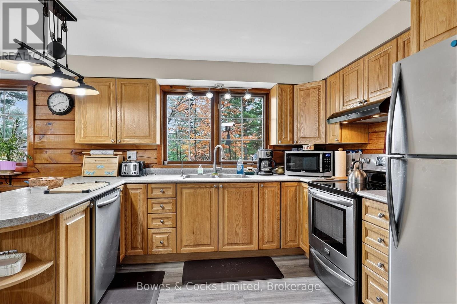 82 BAY LAKE ROAD - 11